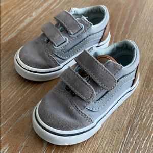Vans shoes toddler size 5